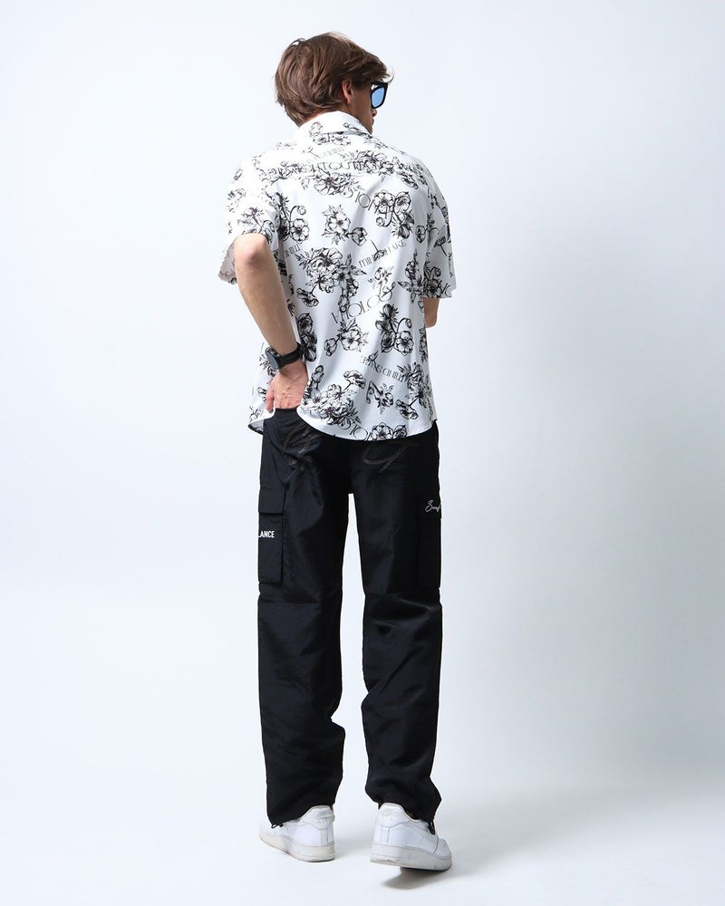 ホワイト：183cm70kg(Lサイズ着用)