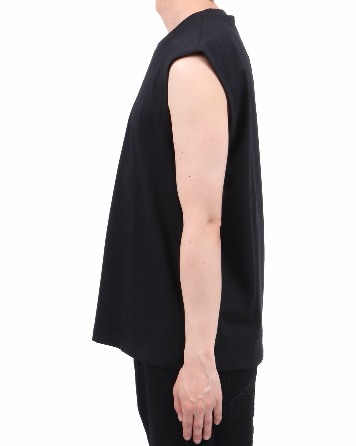 ブラック：174cm62kg(Lサイズ着用)