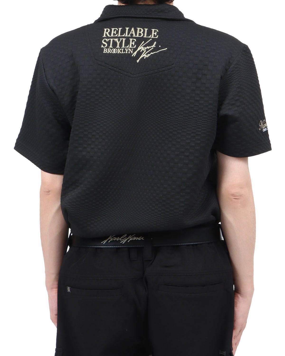 ブラック：173cm60kg(Lサイズ着用)