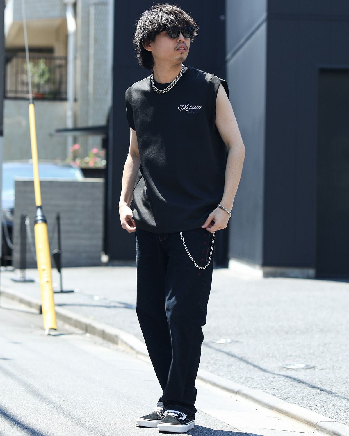 ブラック:173cm/63kg(Lサイズ着用)