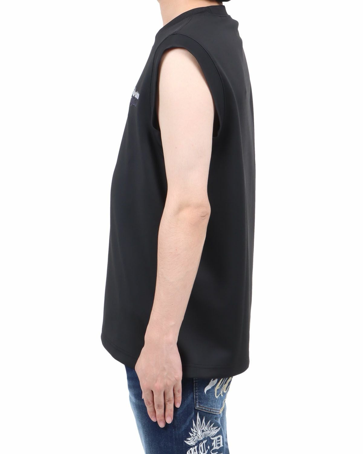 ブラック：173cm60kg(Lサイズ着用)