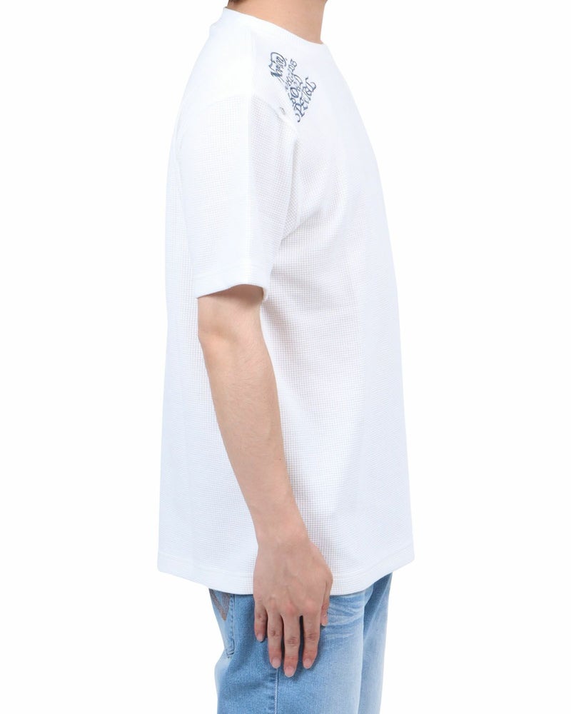 ホワイト：173cm60kg(Lサイズ着用)