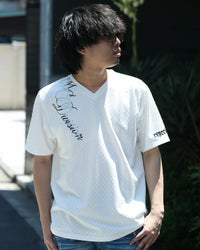 ホワイト：173cm60kg(Lサイズ着用)