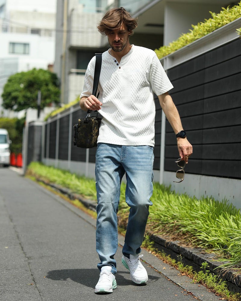 ホワイト：183cm/70kg(Lサイズ着用)