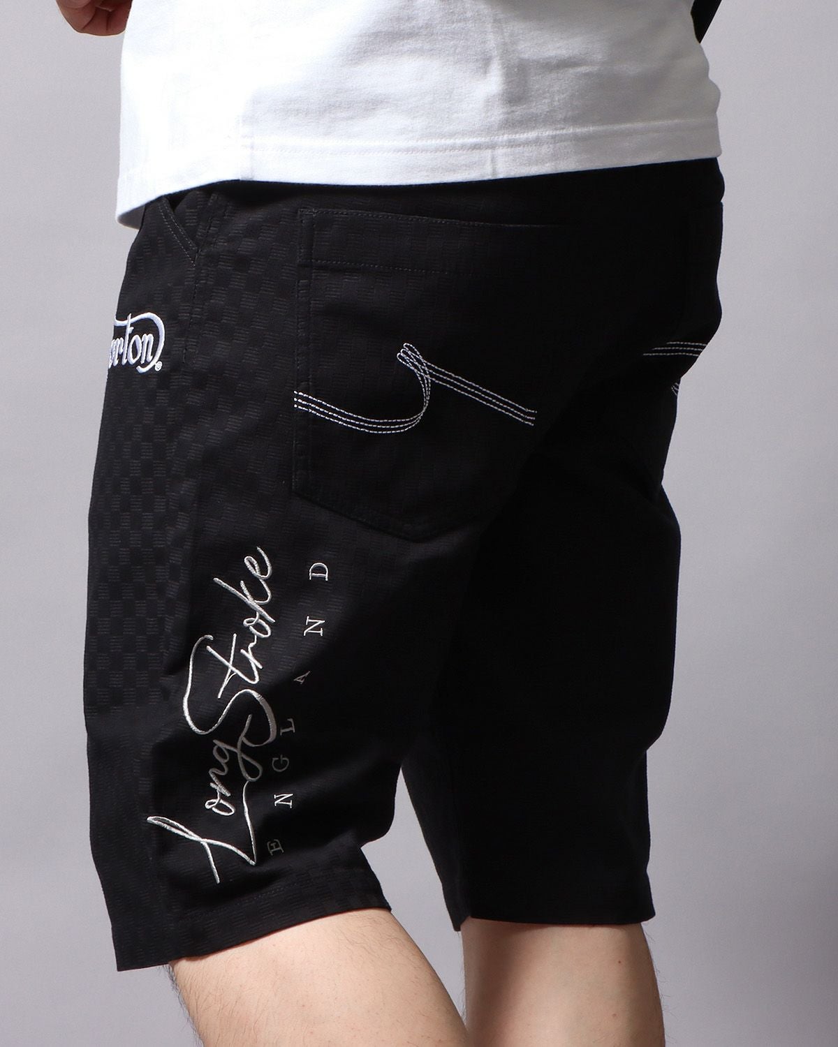 ブラック：178cm/75kg(Lサイズ着用)