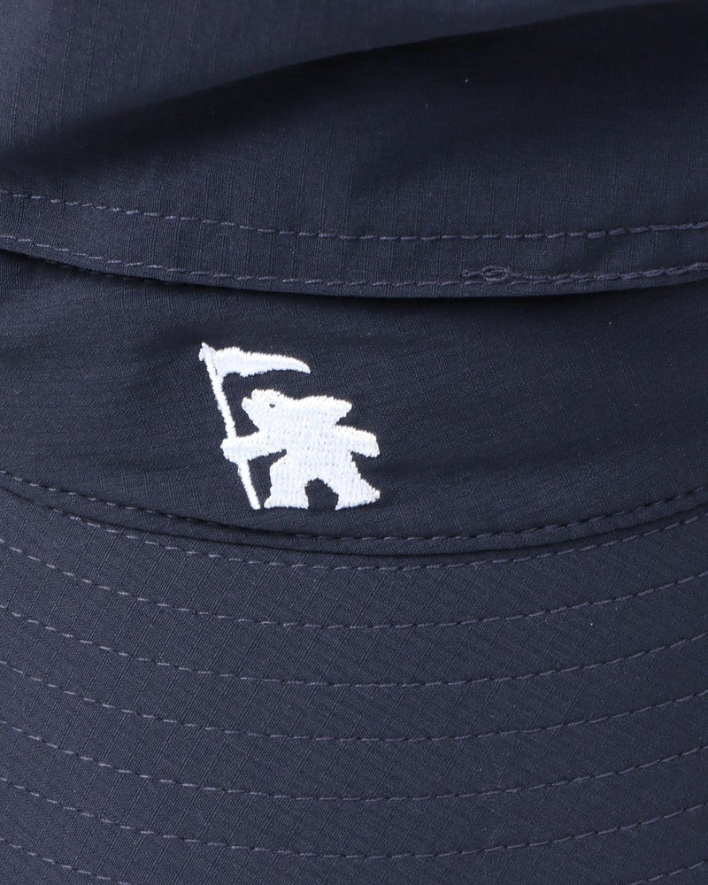 ダークネイビー