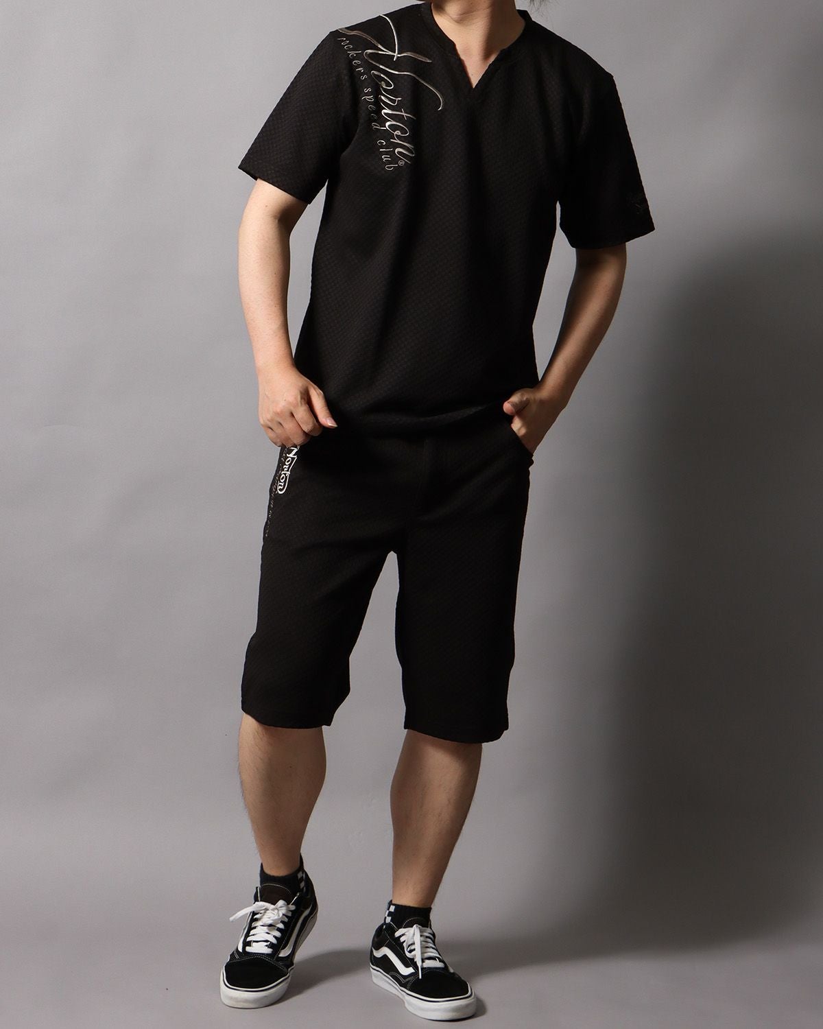 ブラック：178cm/75kg(Lサイズ着用)