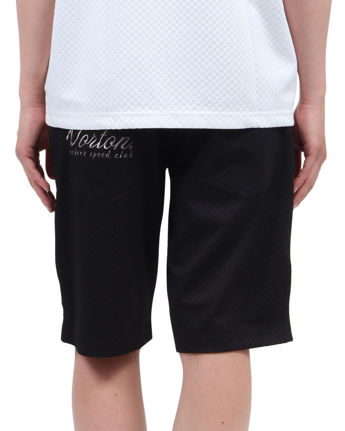 ブラック：174cm62kg(Lサイズ着用)