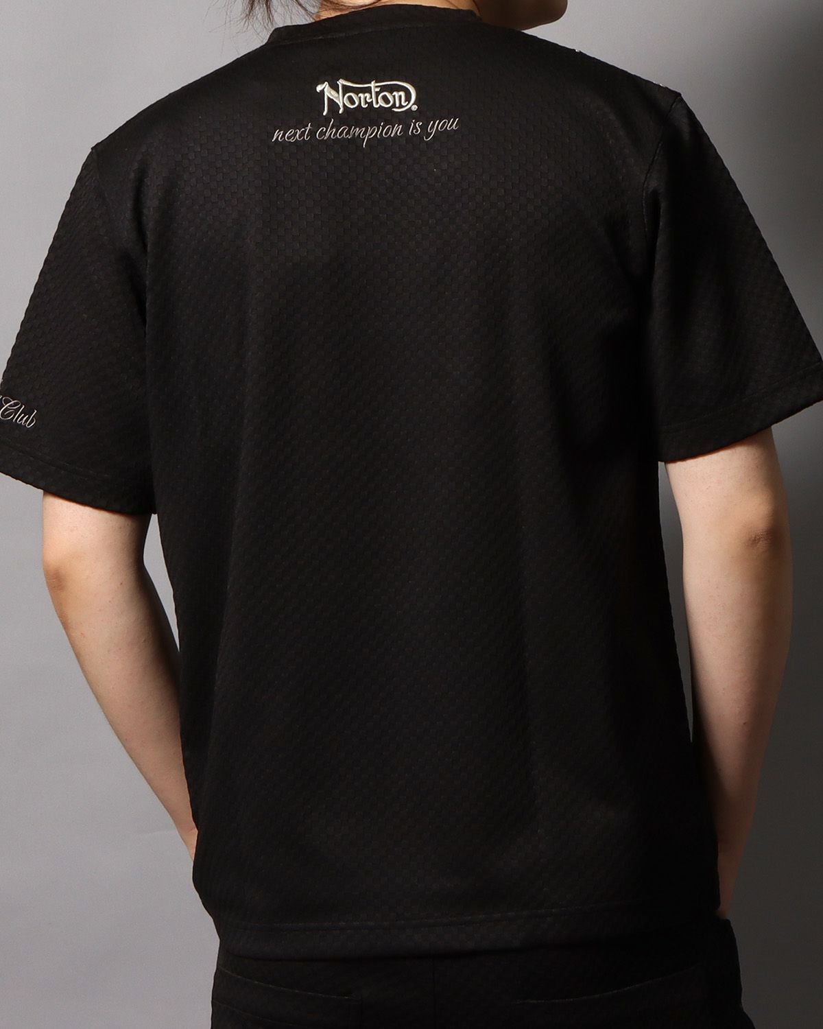 ブラック：178cm/75kg(Lサイズ着用)