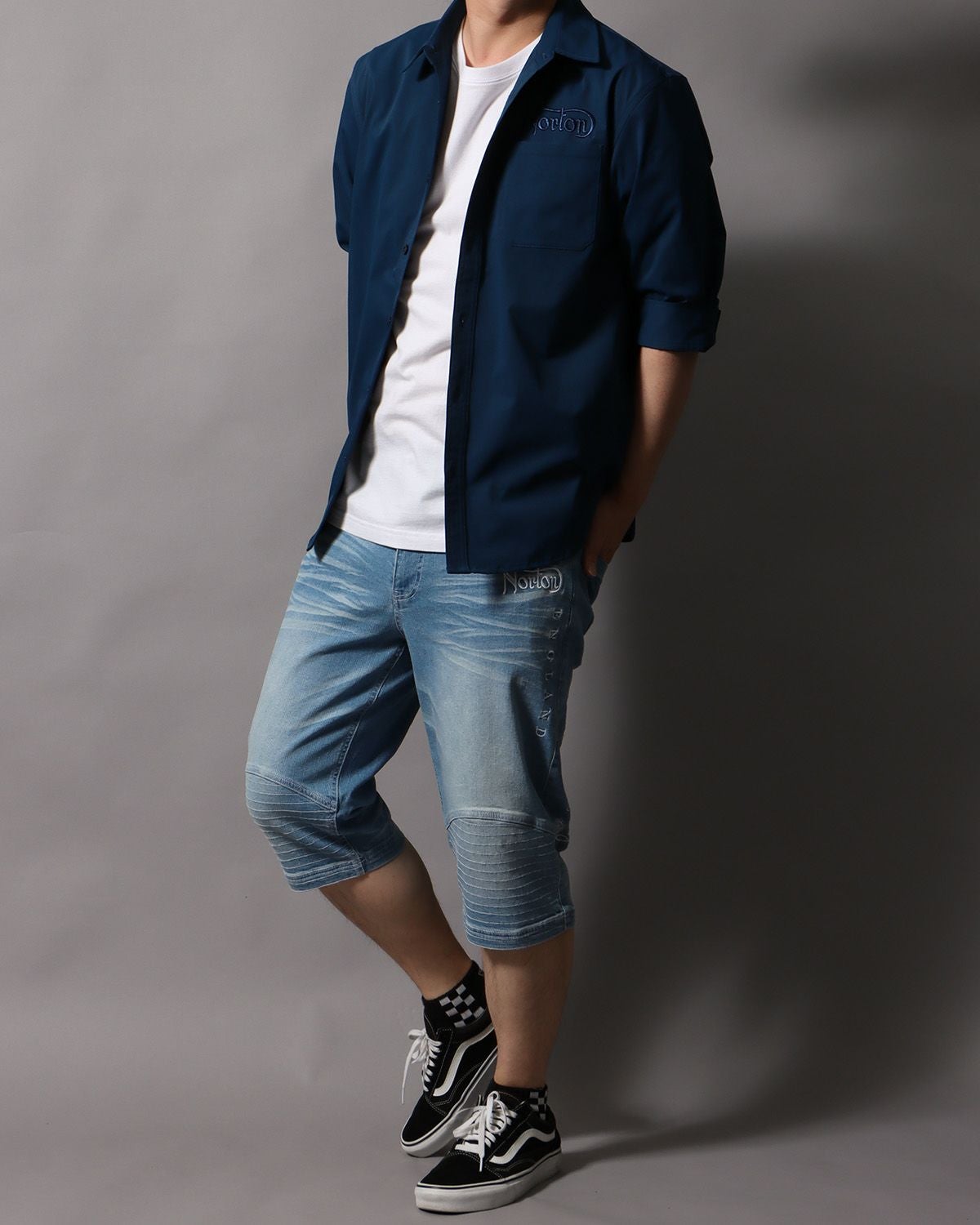 ブルー：178cm/75kg(Lサイズ着用)