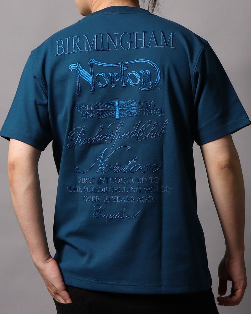 ブルー：178cm/75kg(Lサイズ着用)