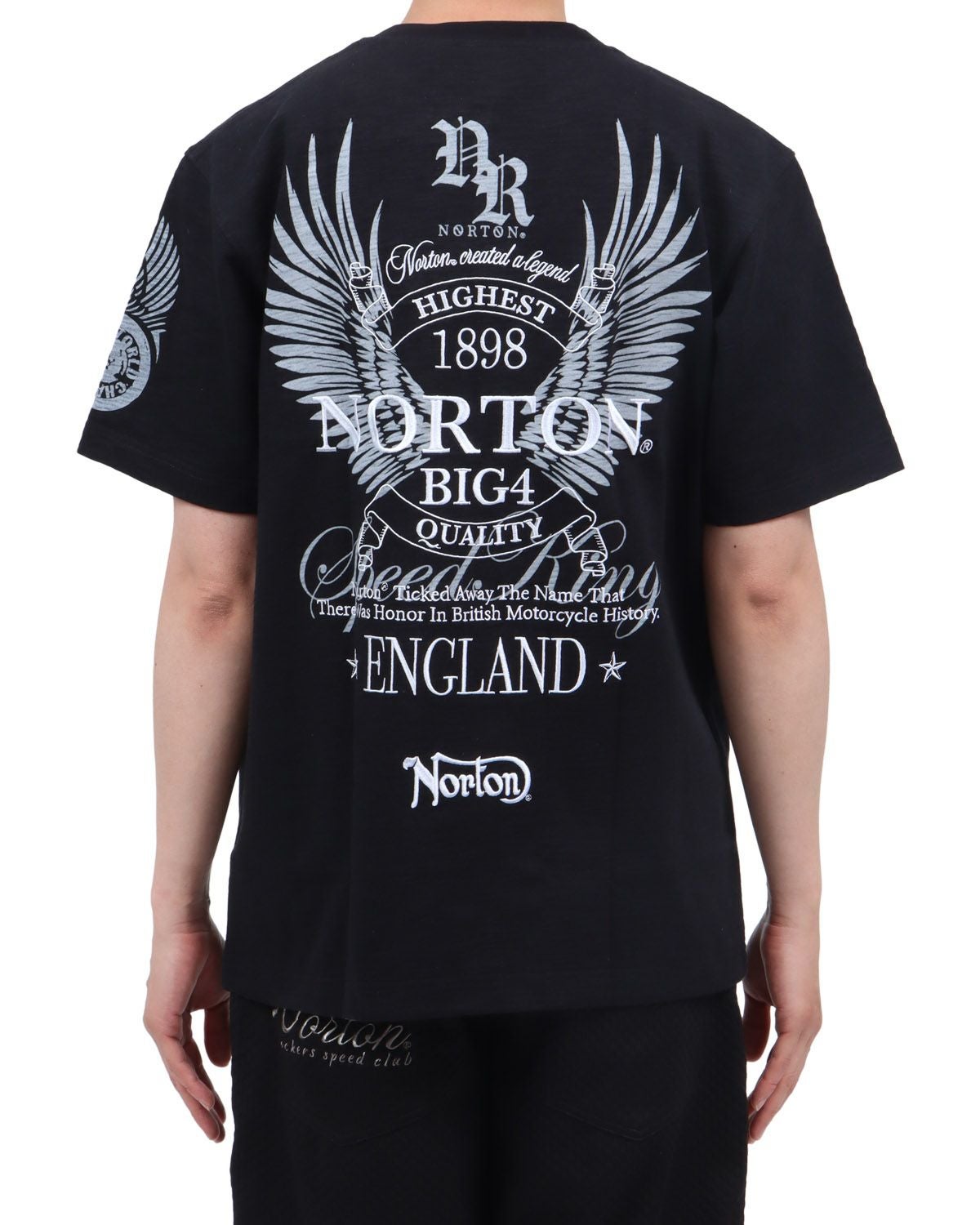 ブラック：174cm62kg(Lサイズ着用)