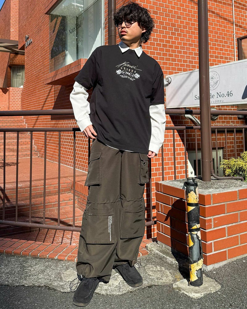 ブラック