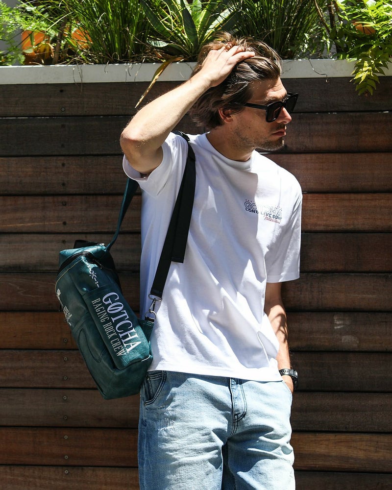 ホワイト：183cm/70kg(Lサイズ着用)