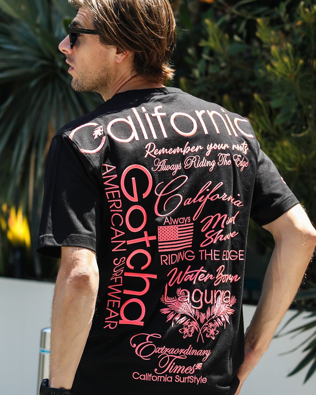 ブラック：183cm/70kg(Lサイズ着用)