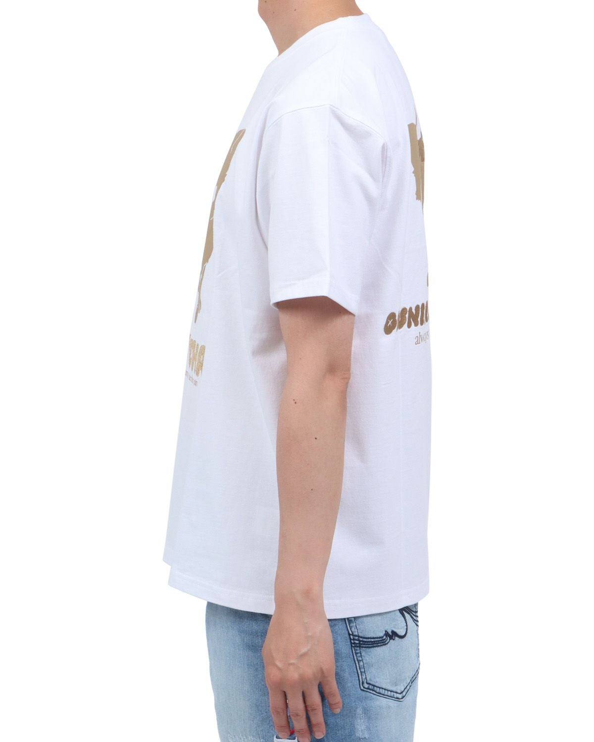 ベージュ：174cm62kg(Lサイズ着用)