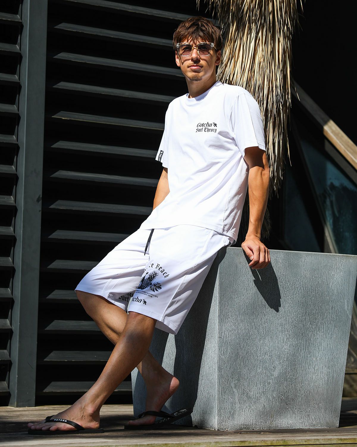 ホワイト：180cm/70kg(Lサイズ着用)