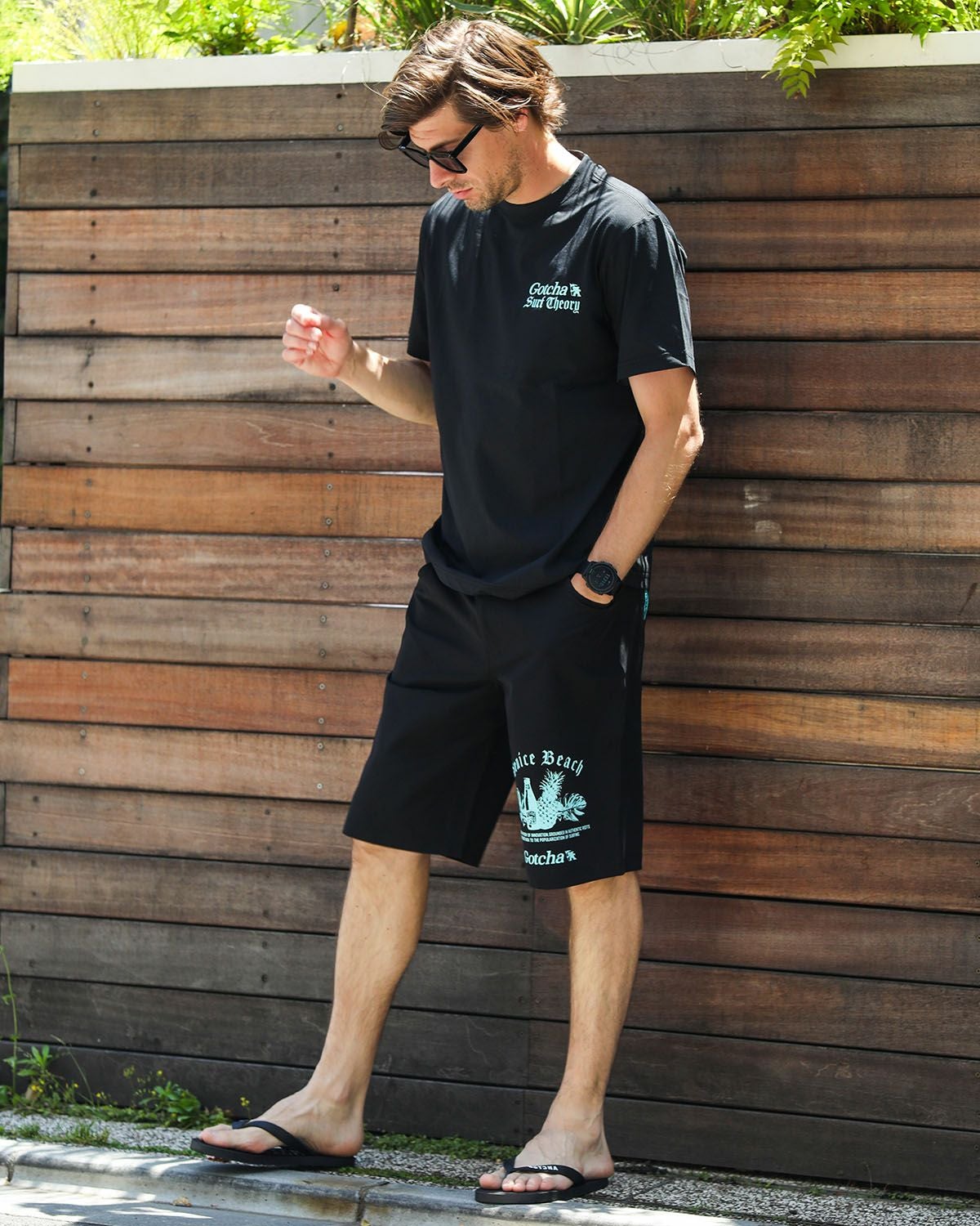 ブラック：183cm/70kg(Lサイズ着用)