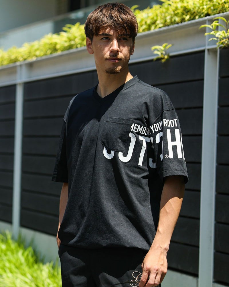 ブラック：180cm/70kg(Lサイズ着用)