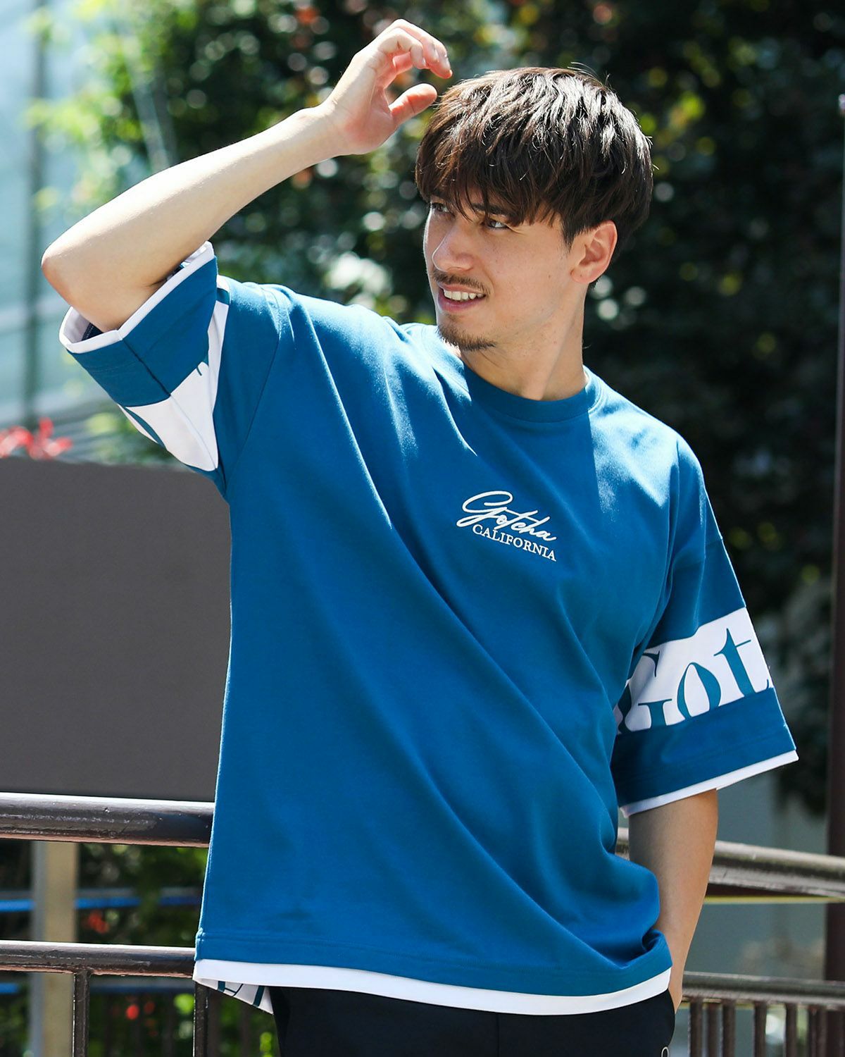 ブルー：180cm/70kg(Lサイズ着用)