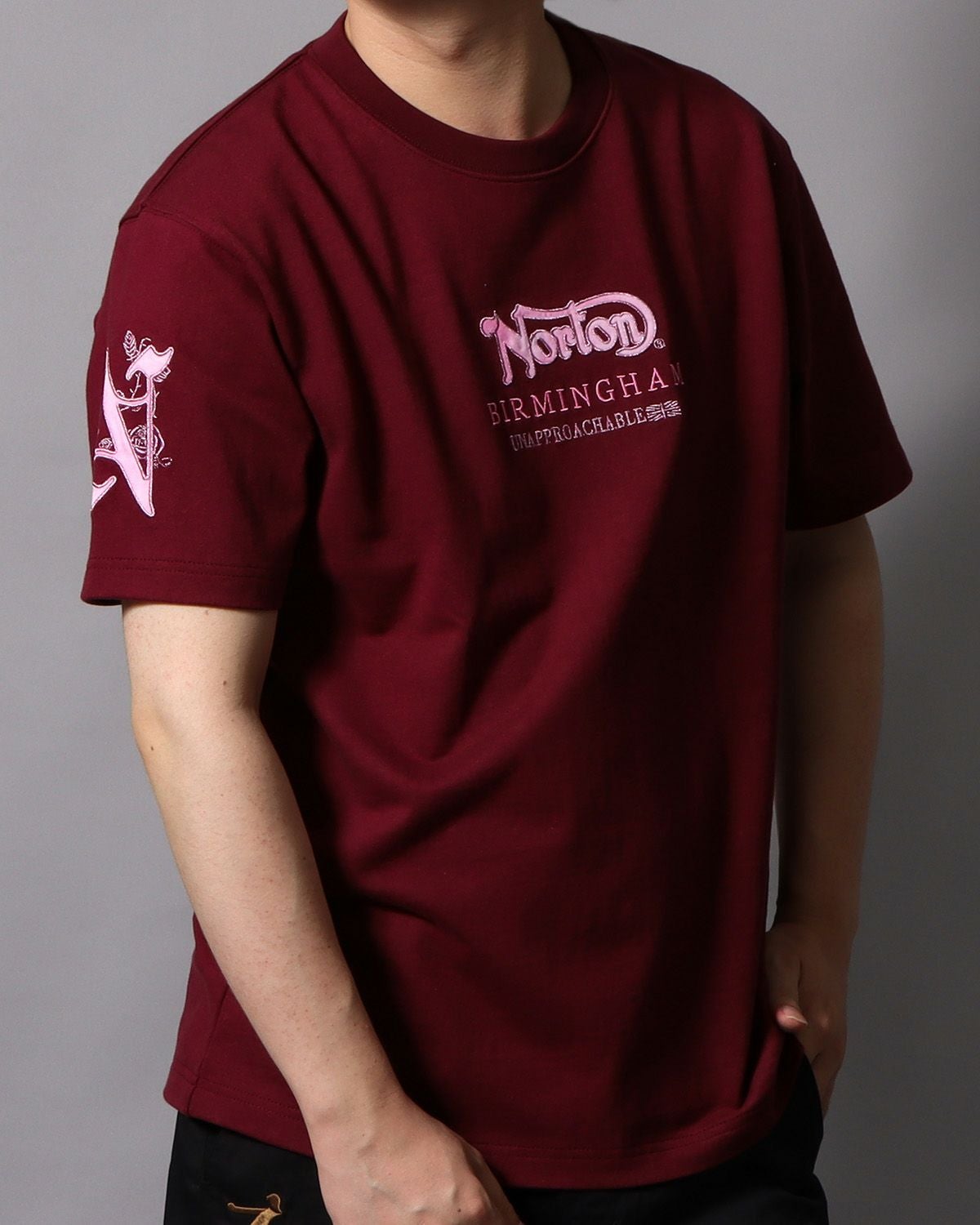 ワイン：178cm/75kg(Lサイズ着用)