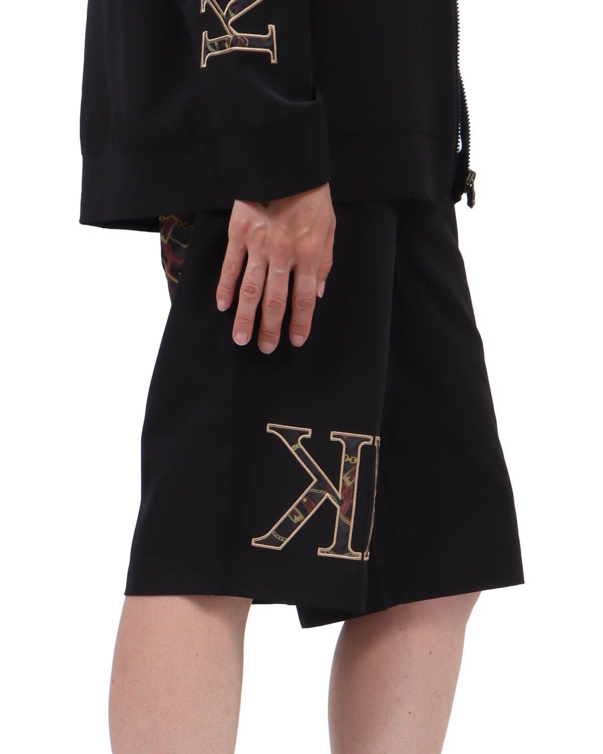 ブラック：174cm62kg(Mサイズ着用)