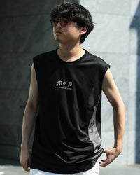 ブラック:173cm/63kg(Lサイズ着用)