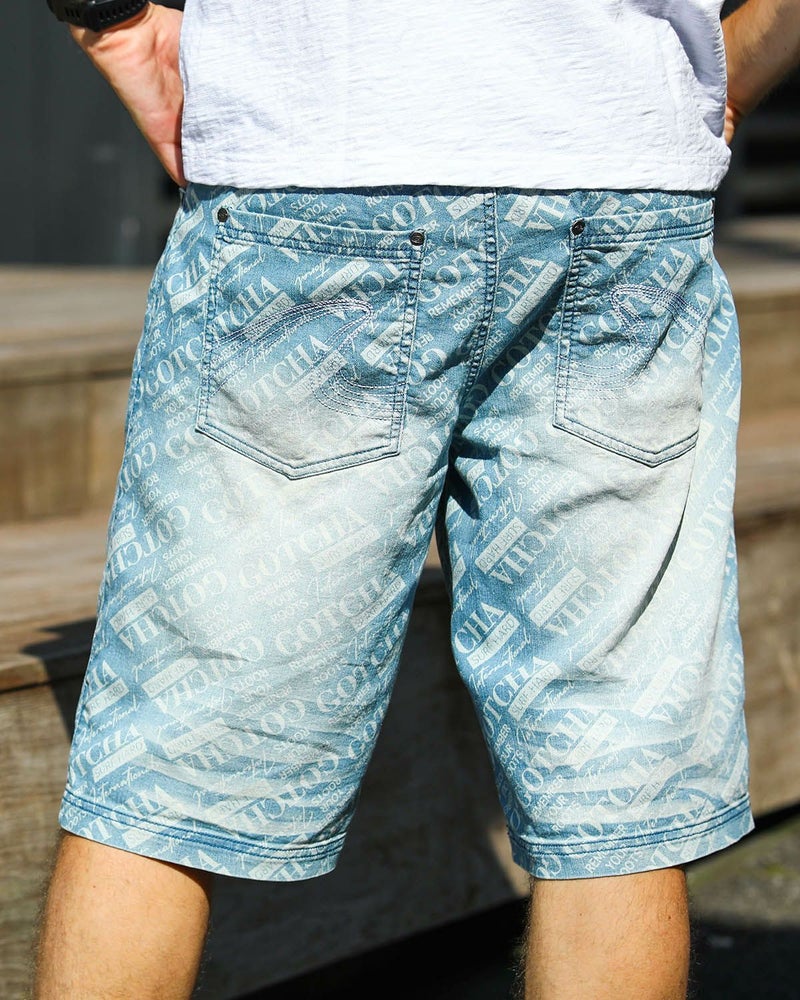 ブリーチ：183cm/70kg(Lサイズ着用)