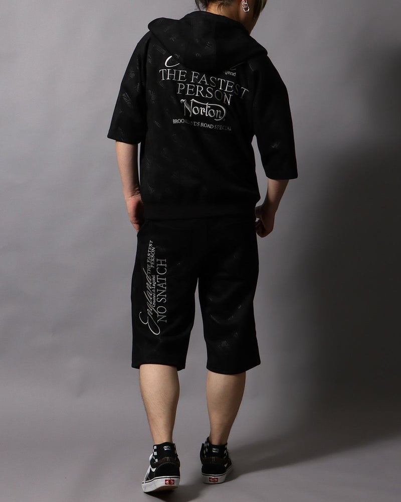 ブラック：178cm/75kg(Lサイズ着用)