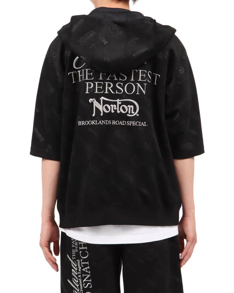 ブラック：174cm62kg(Lサイズ着用)