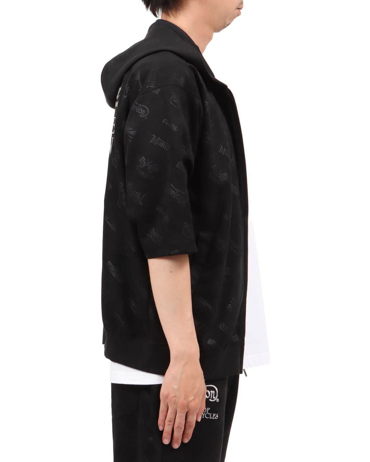 ブラック：174cm62kg(Lサイズ着用)