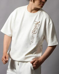 オフホワイト：178cm/75kg(Lサイズ着用)