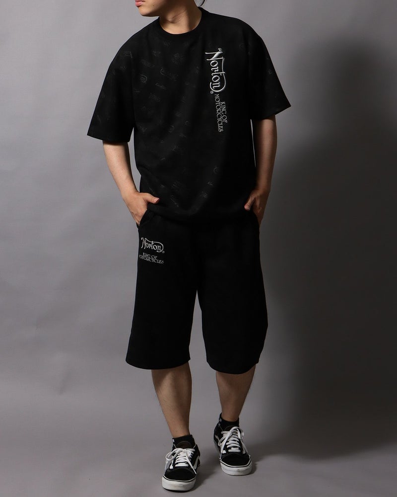 ブラック：178cm/75kg(Lサイズ着用)