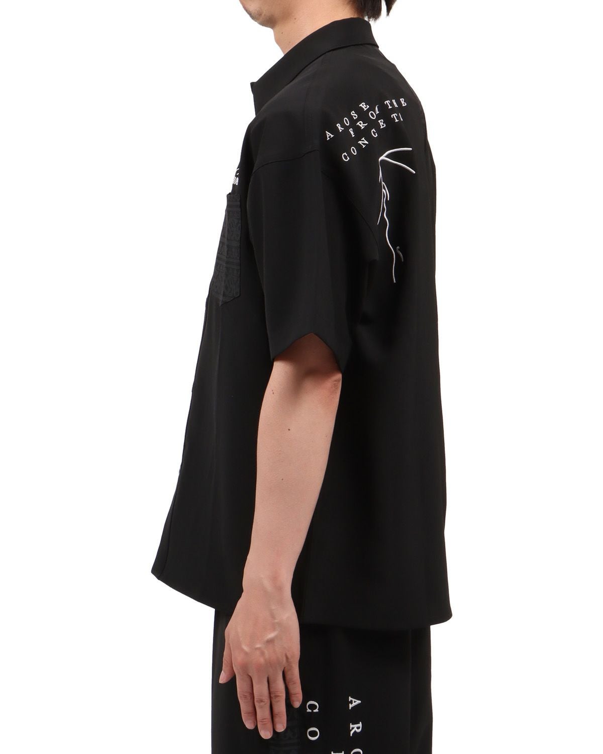 ブラック：174cm62kg(Lサイズ着用)