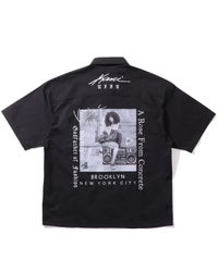 ブラック