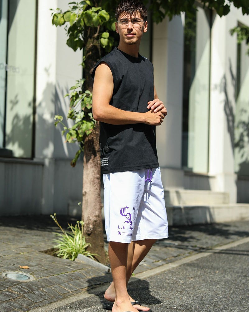 ホワイト:180cm70kg(Lサイズ着用)