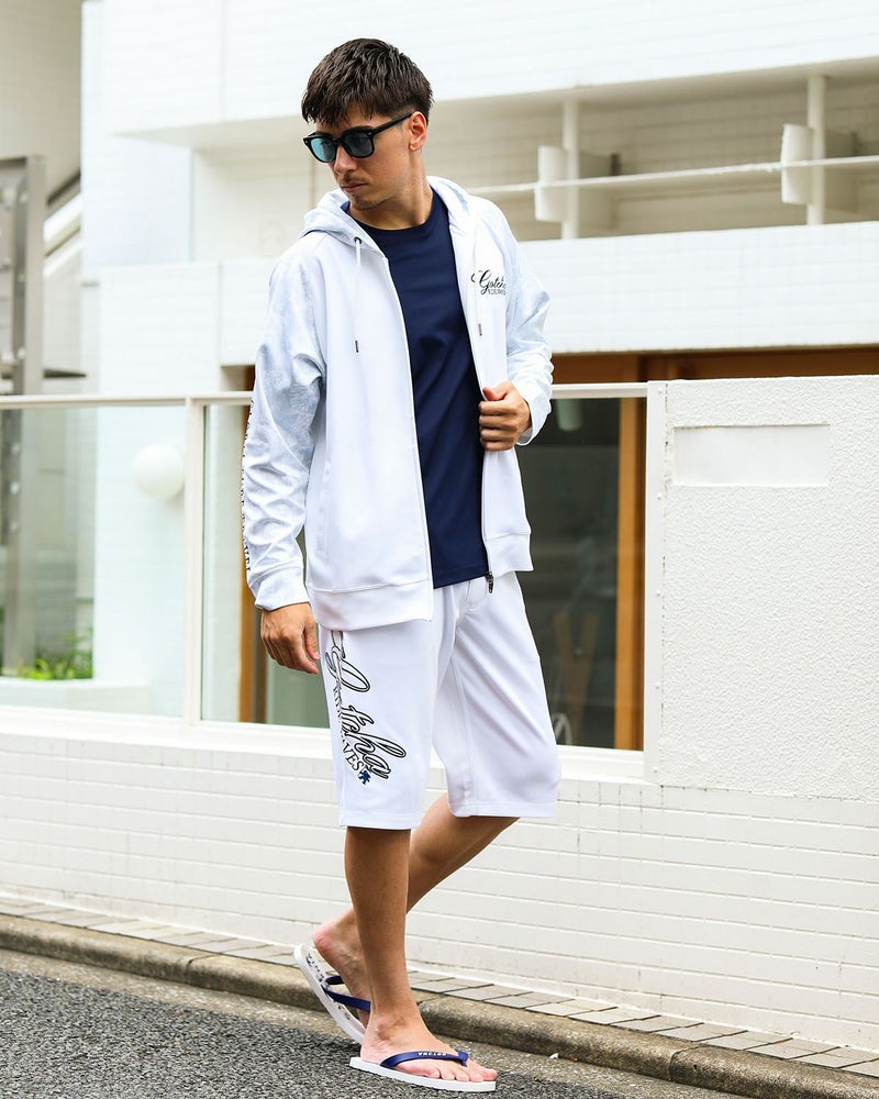 ホワイト:180cm70kg(Mサイズ着用)