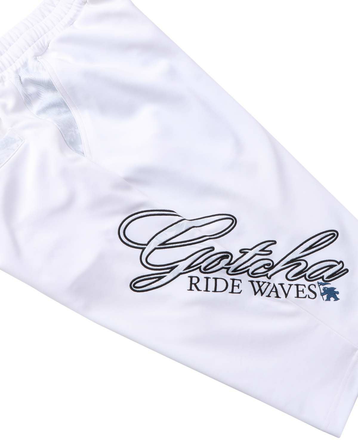 GOTCHA] ハイブリッド 総柄使い イージーショーツ | PEET ONLINE STORE
