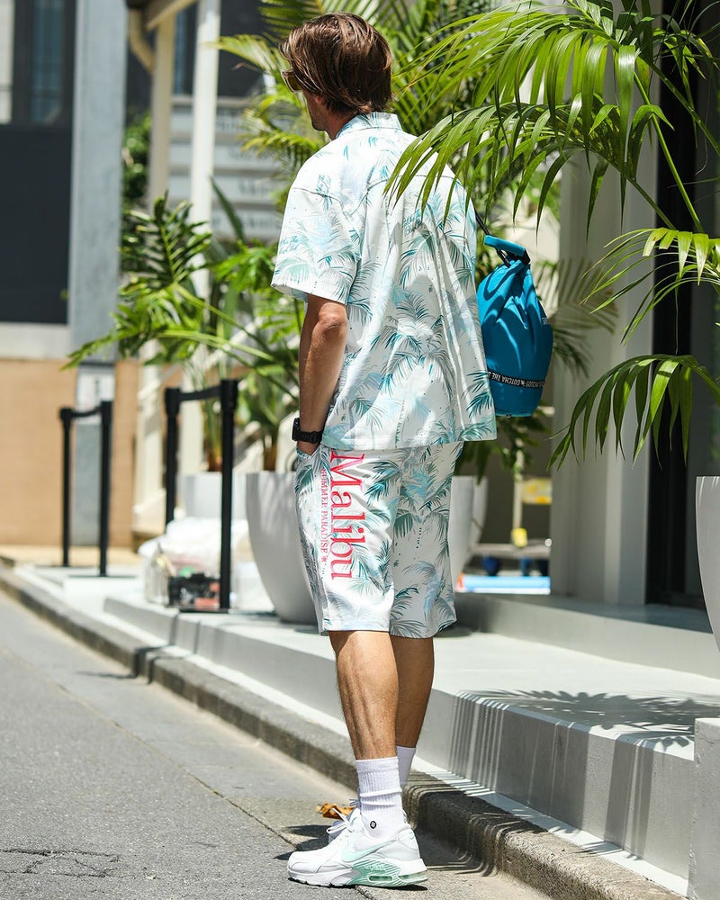 ホワイト：183cm/70kg(Lサイズ着用)