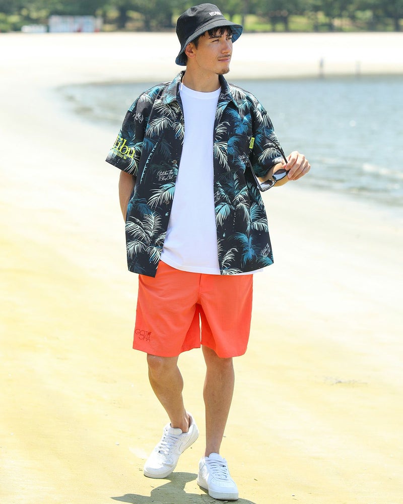 ライトオレンジ：180cm/70kg(Lサイズ着用)