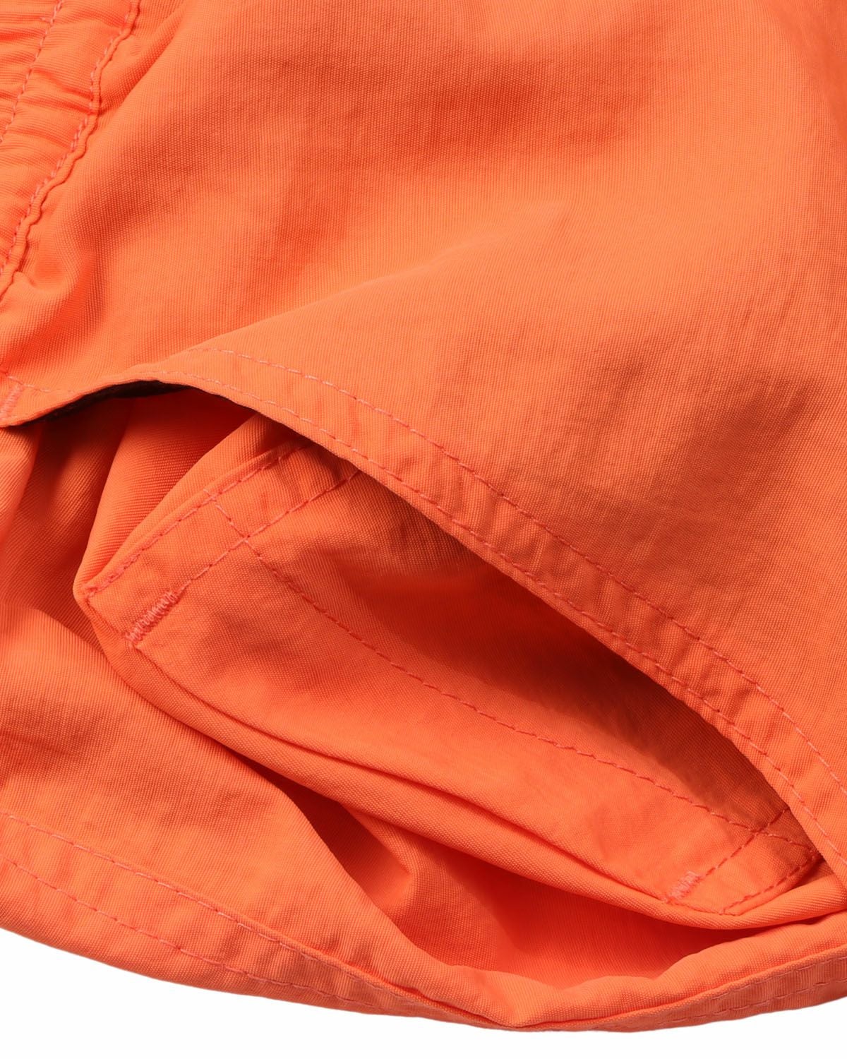 ブルー：174cm62kg(Mサイズ着用)