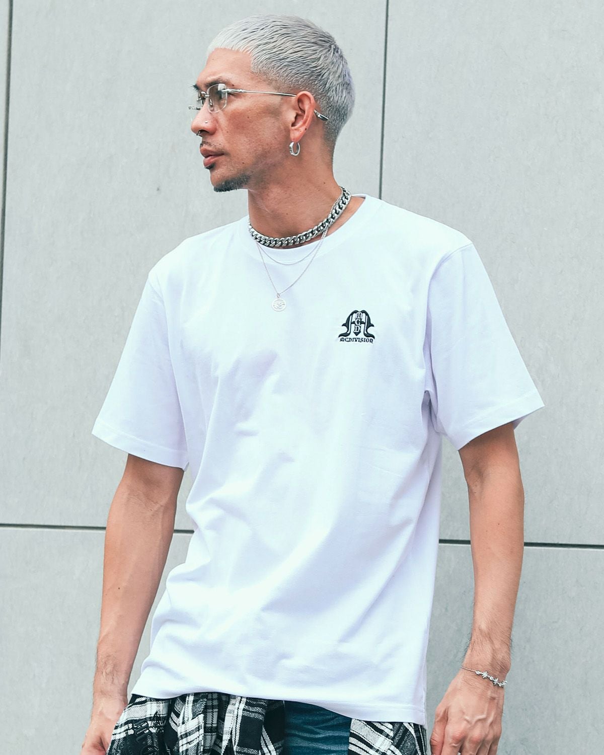 183cm(XLサイズ着用)