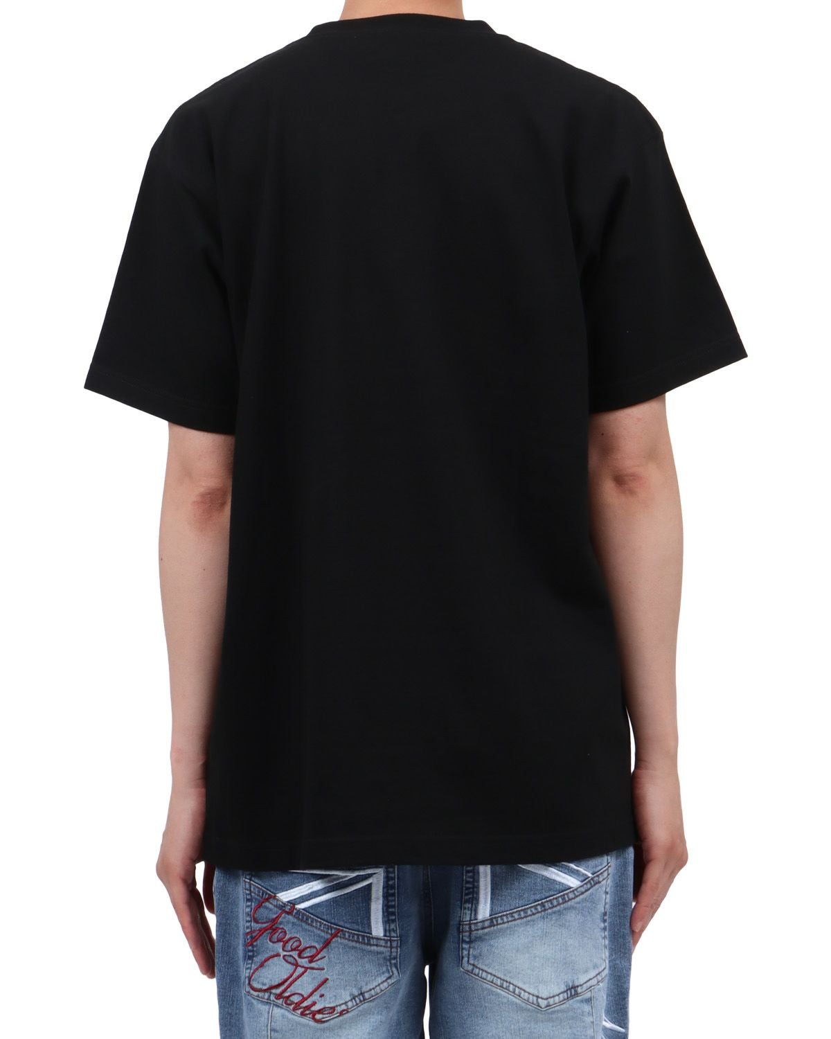 ゴールド：174cm62kg(Lサイズ着用)