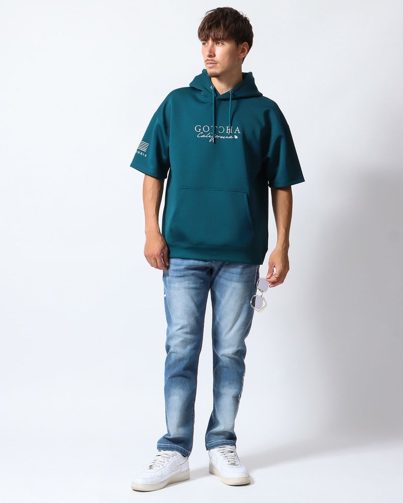 エメラルドグリーン：180cm/70kg(Lサイズ着用)