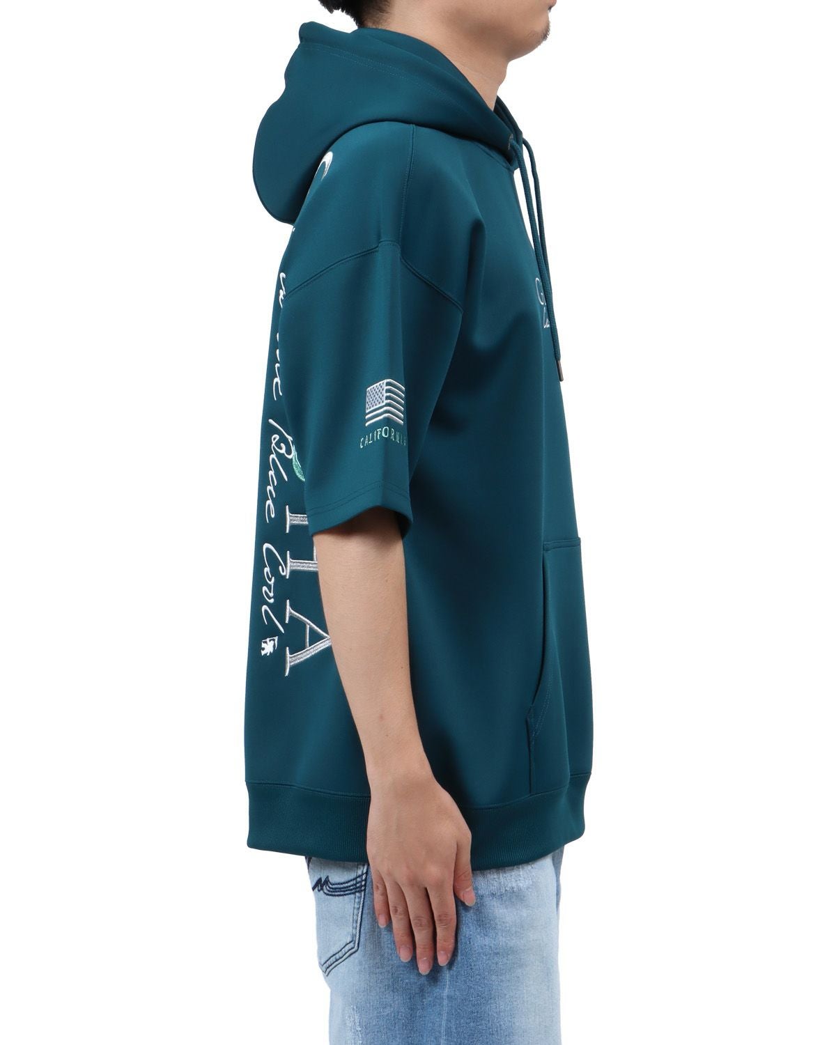 エメラルドグリーン：173cm63kg(Lサイズ着用)