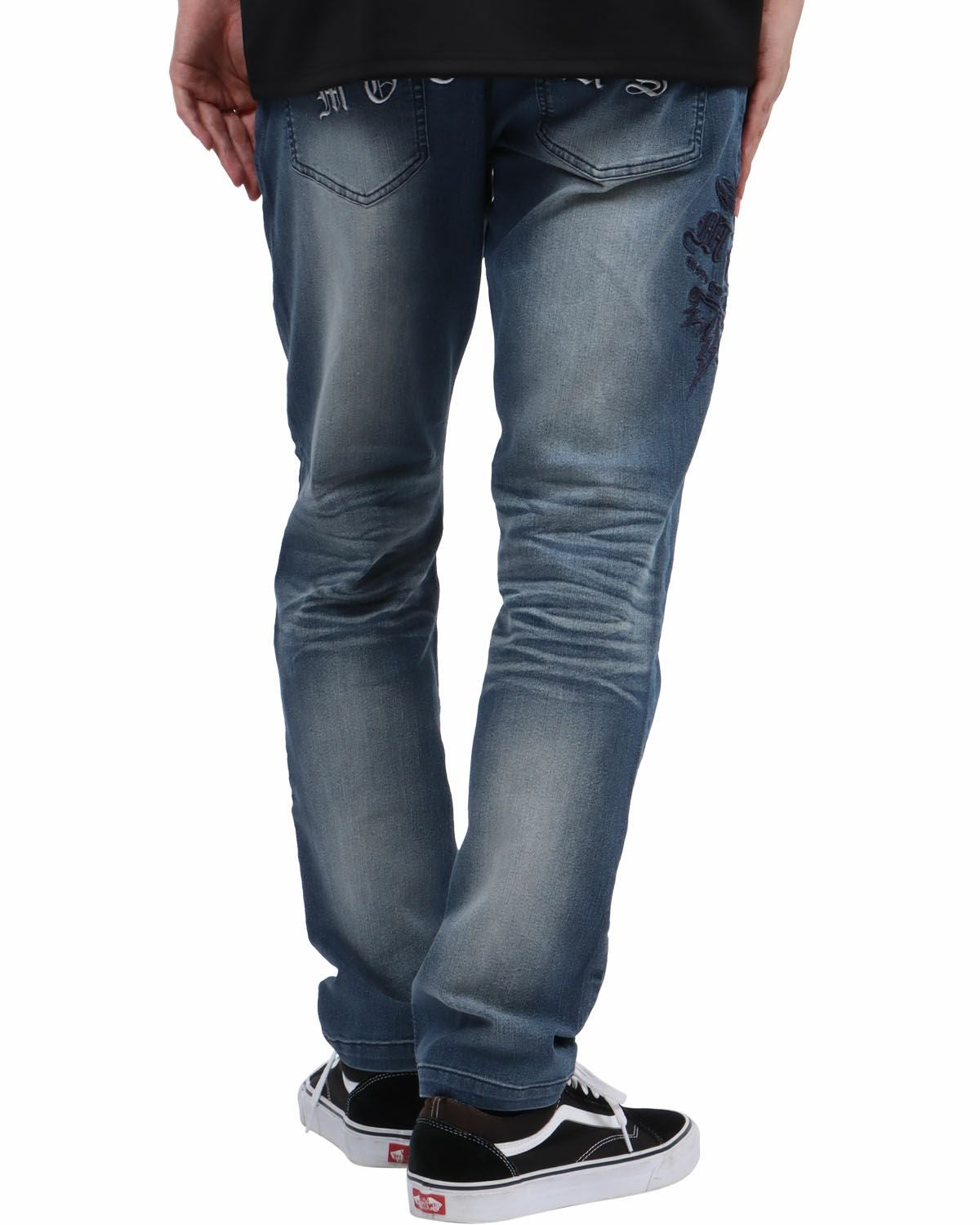 ブリーチ：173cm63kg(Mサイズ着用)