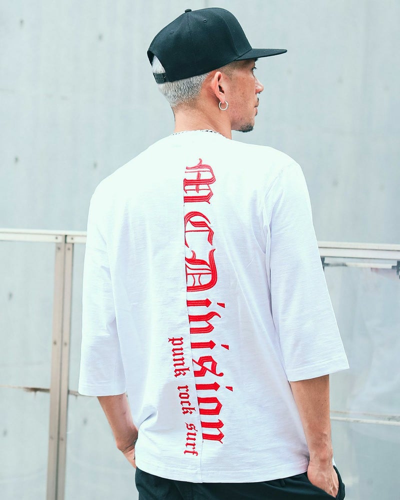 ホワイト:183cm(XLサイズ着用)