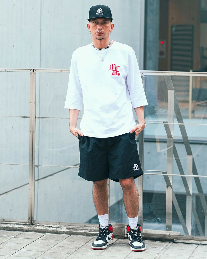 ホワイト:183cm(XLサイズ着用)