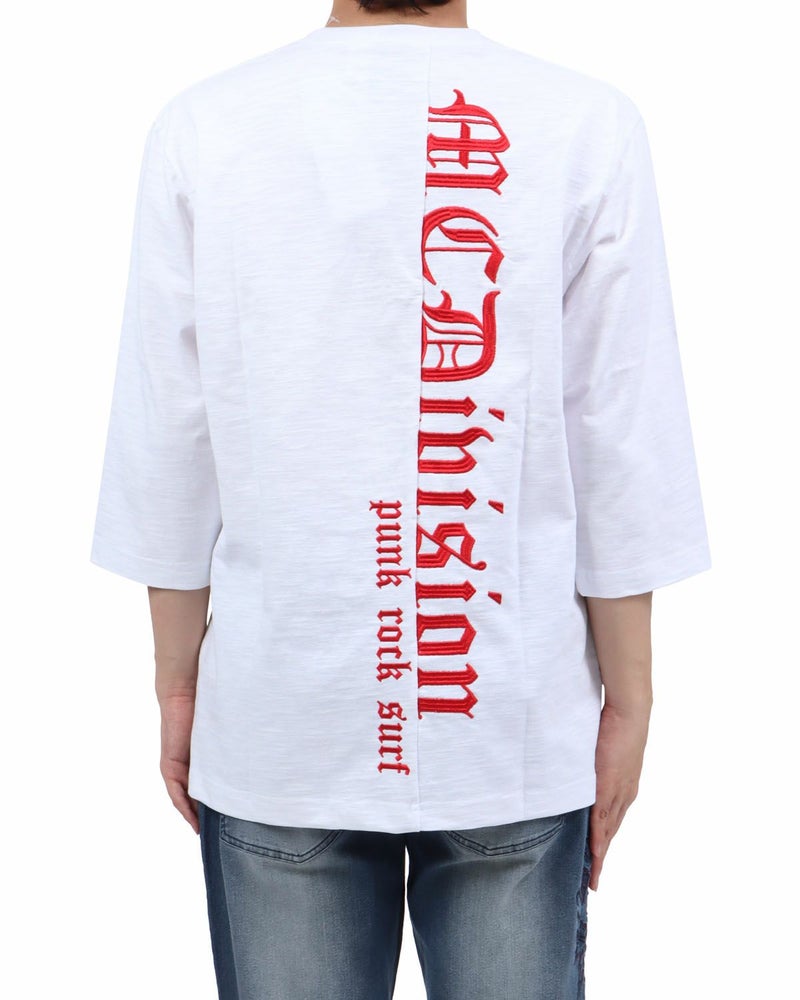 ホワイト：173cm63kg(Lサイズ着用)