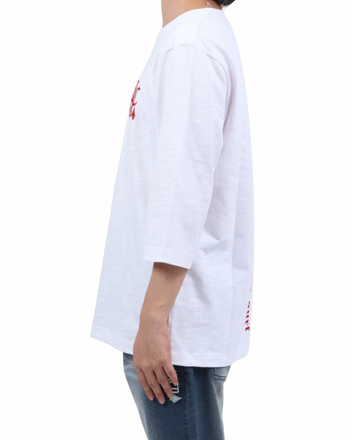 ホワイト：173cm63kg(Lサイズ着用)